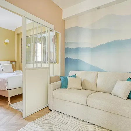 Apartment Colore Wagram Paris