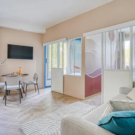 Colore Wagram Apartment *